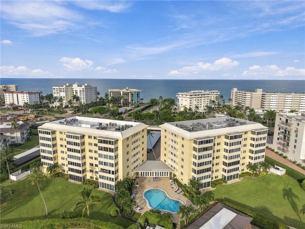 3410 Gulf Shore Blvd #304, Naples, photo 2