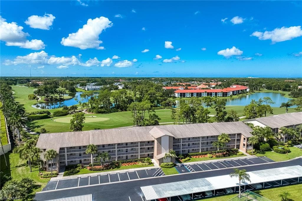 7360 Glenmoor Ln #205, Naples