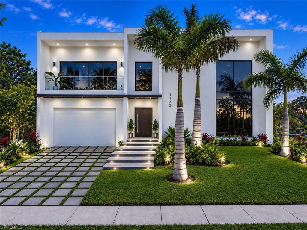 1135 Bluebird Ave, Marco Island