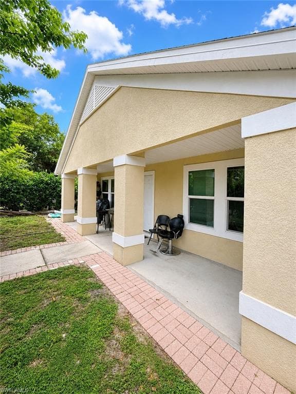 26668 Arrow Ct, Bonita Springs, photo 2