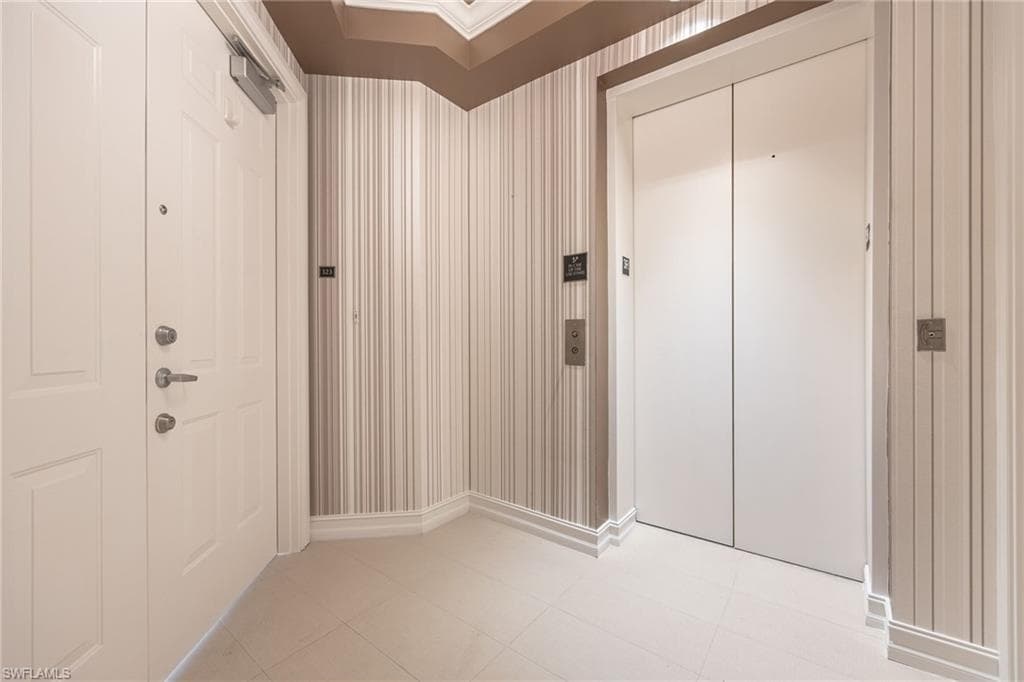 14270 Royal Harbour Ct #323, Fort Myers, photo 2