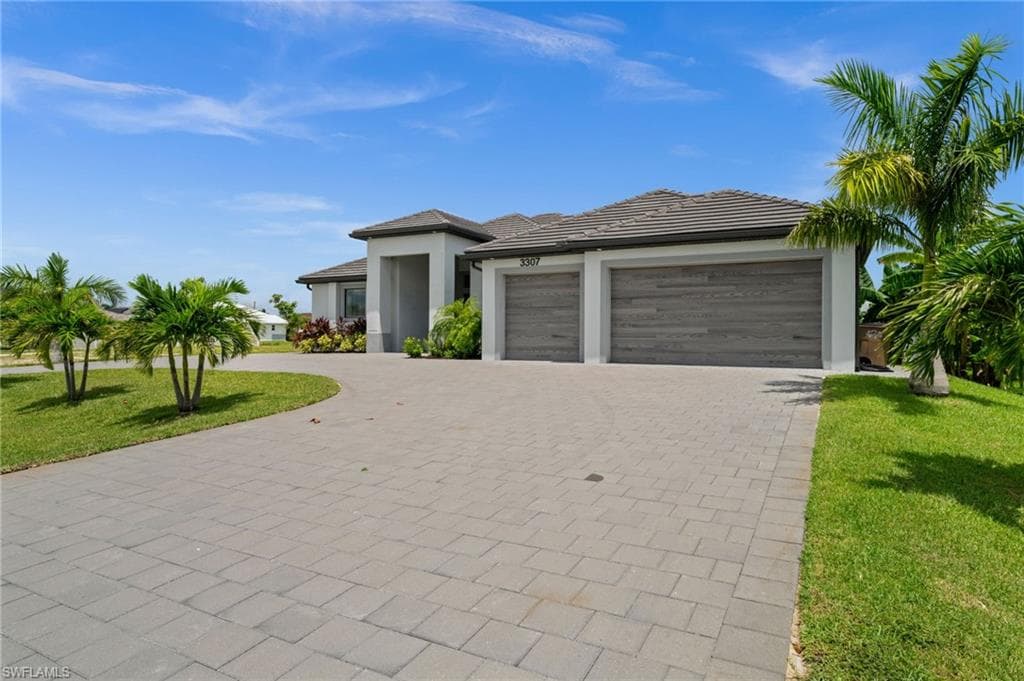 3307 3rd St, Cape Coral, photo 3