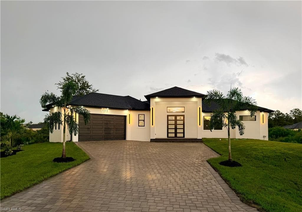 808 Maple Ave, Lehigh Acres