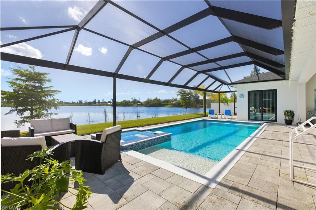 1708 4th St, Cape Coral