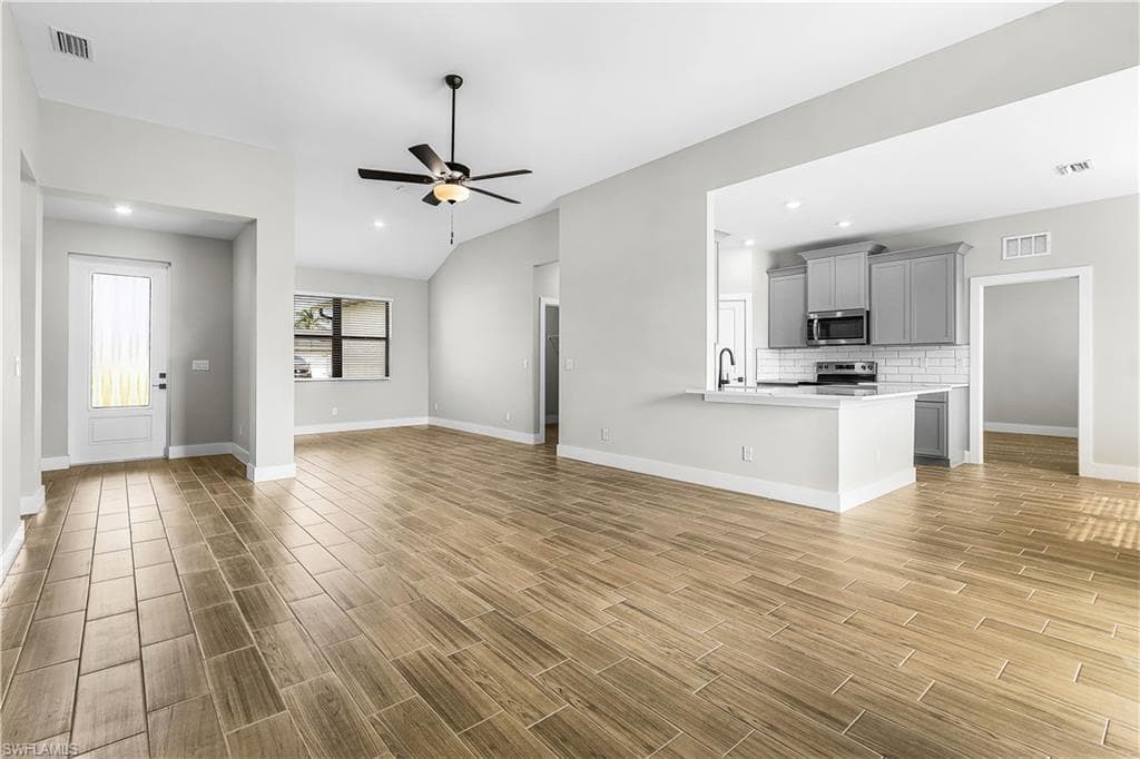 1525 30th St, Cape Coral, photo 3