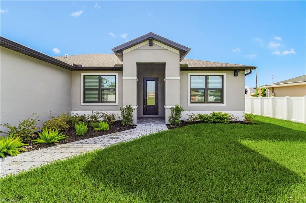 1525 30th St, Cape Coral