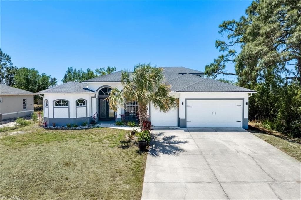 3007 8th St, Lehigh Acres, photo 2