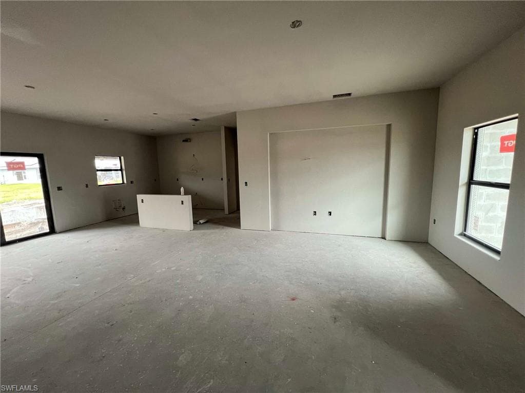 1318 Nelson Rd, Cape Coral, photo 2