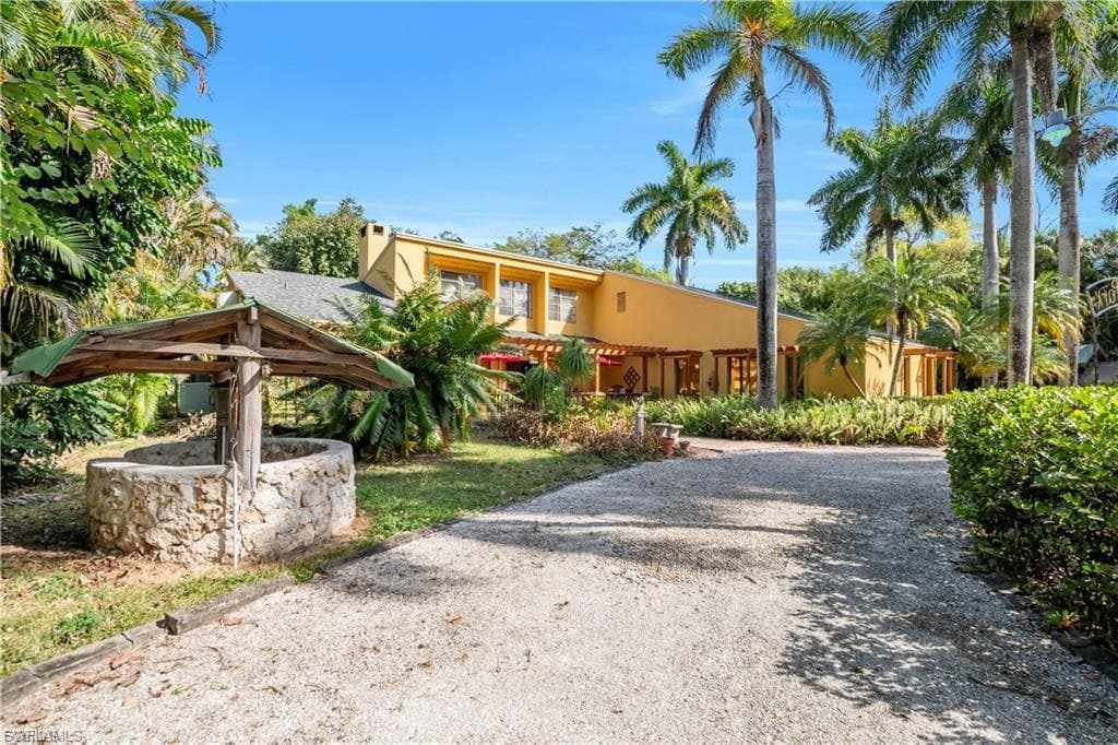 184 Mariana Ave, North Fort Myers, photo 2