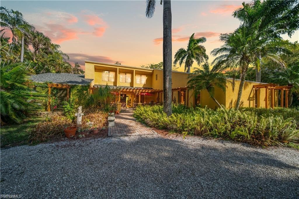 184 Mariana Ave, North Fort Myers