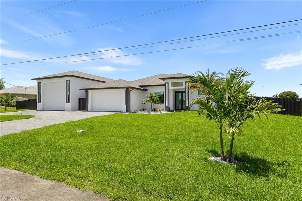 1018 Juanita Pl, Cape Coral, photo 2