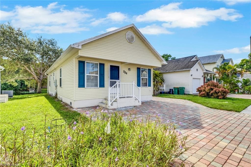 254 Leawood Cir, Naples, photo 3