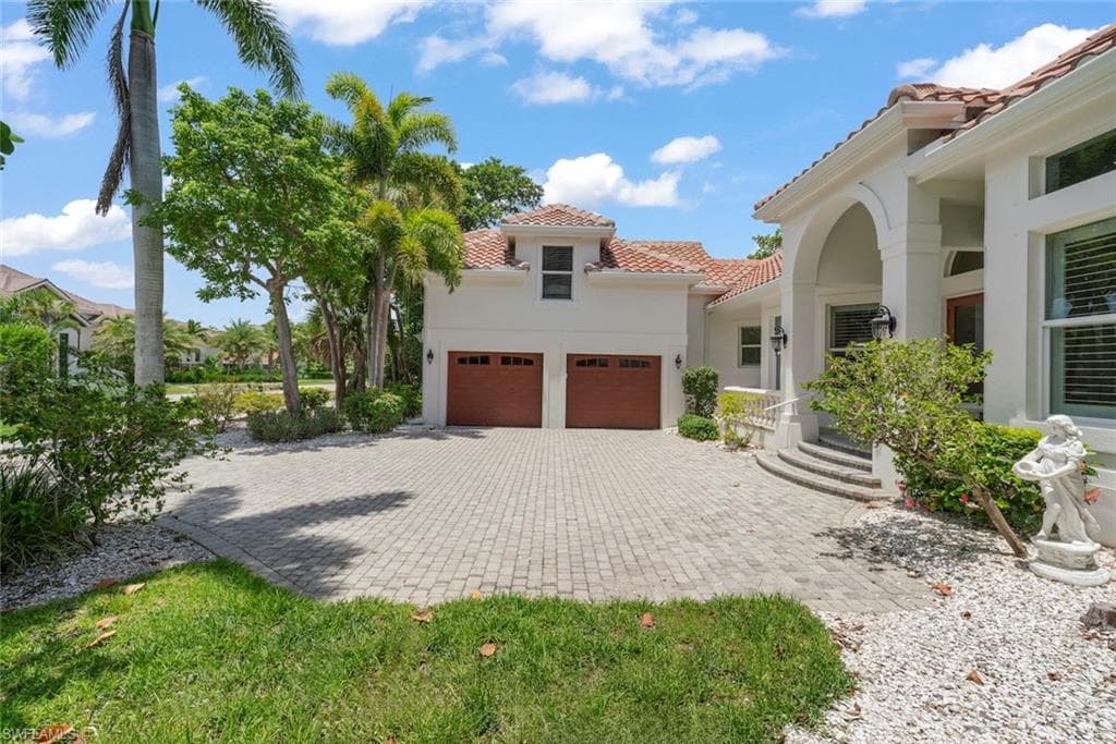 2302 Wulfert Rd, Sanibel, photo 2