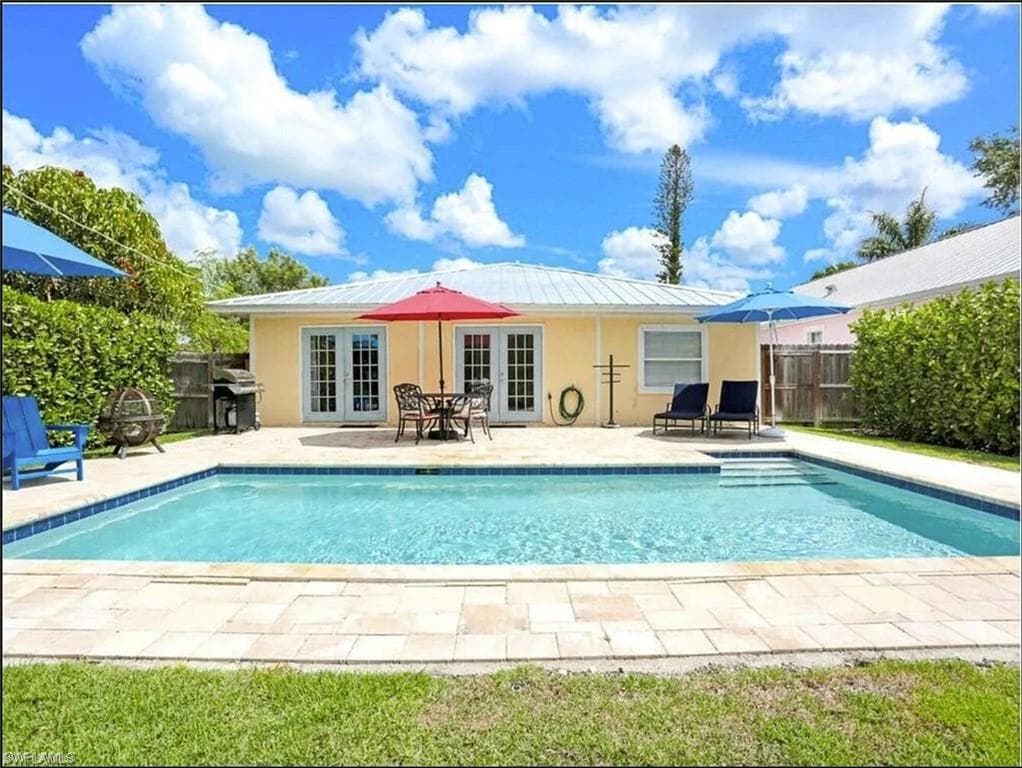 856 98th Ave, Naples