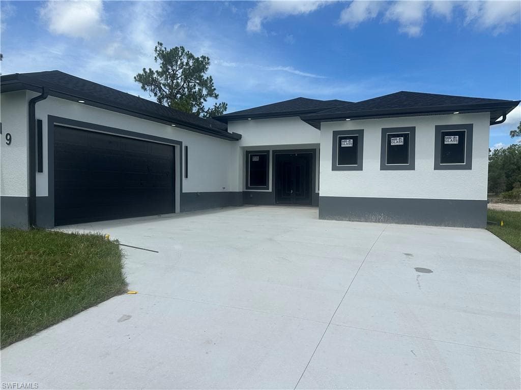 119 Moore Ave, Lehigh Acres, photo 3