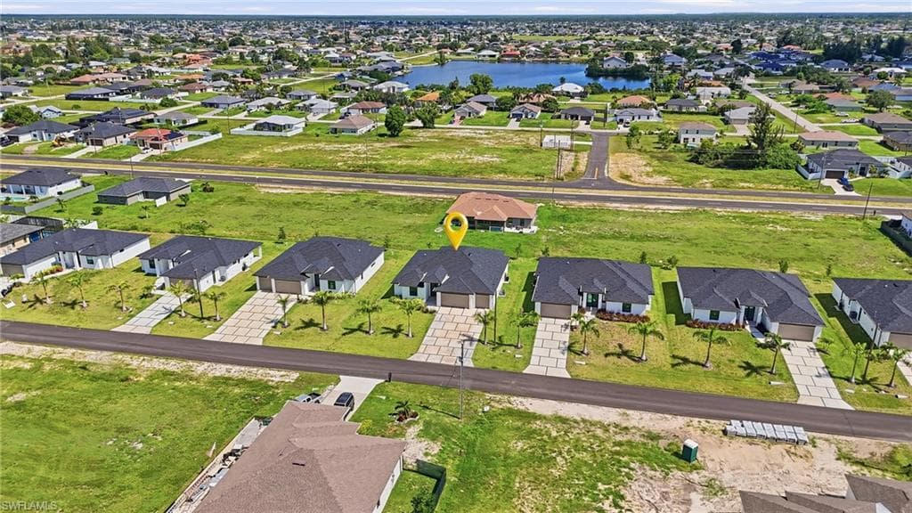 329 15th Ter, Cape Coral, photo 2