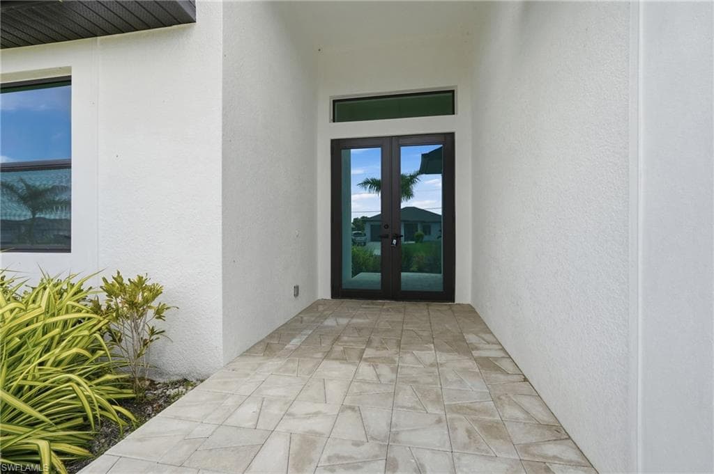 329 15th Ter, Cape Coral, photo 3