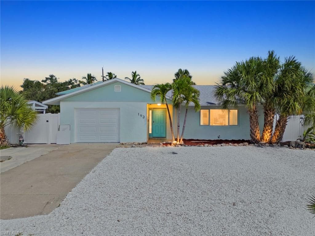 193 Hibiscus Dr, Fort Myers Beach, photo 3
