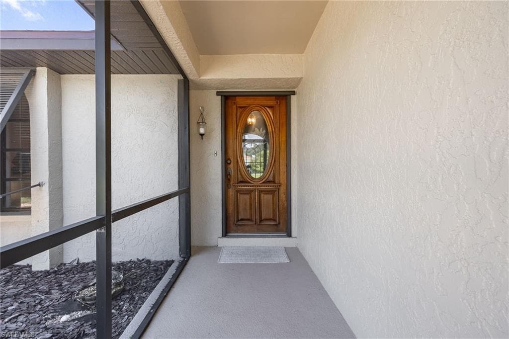 1334 12th Ter, Cape Coral, photo 3