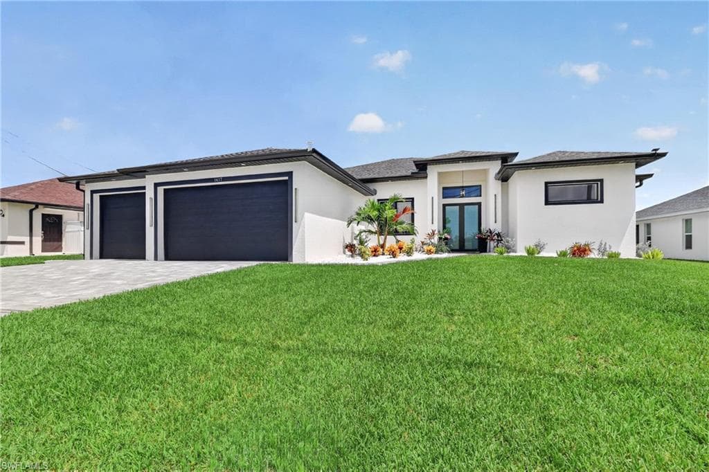 1417 24th St, Cape Coral
