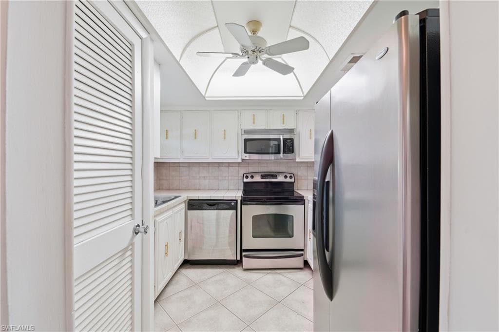 325 Charlemagne Blvd #204b, Naples, photo 3