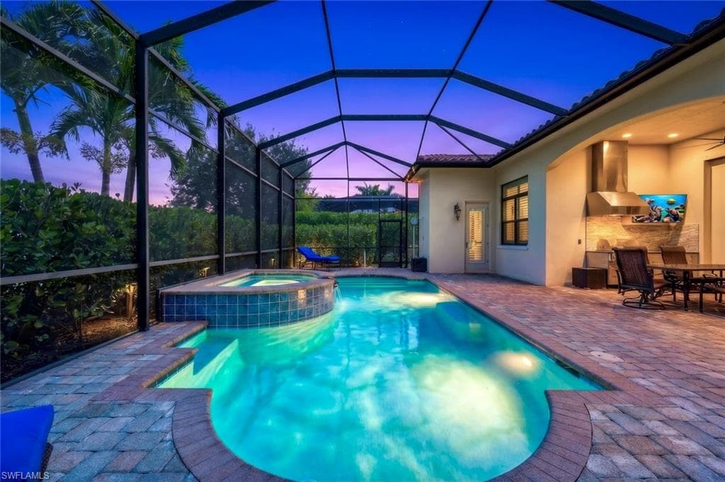 9461 Napoli Ln, Naples