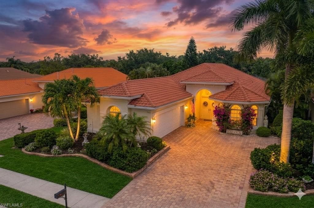 8725 Largo Mar Dr, Estero, photo 2