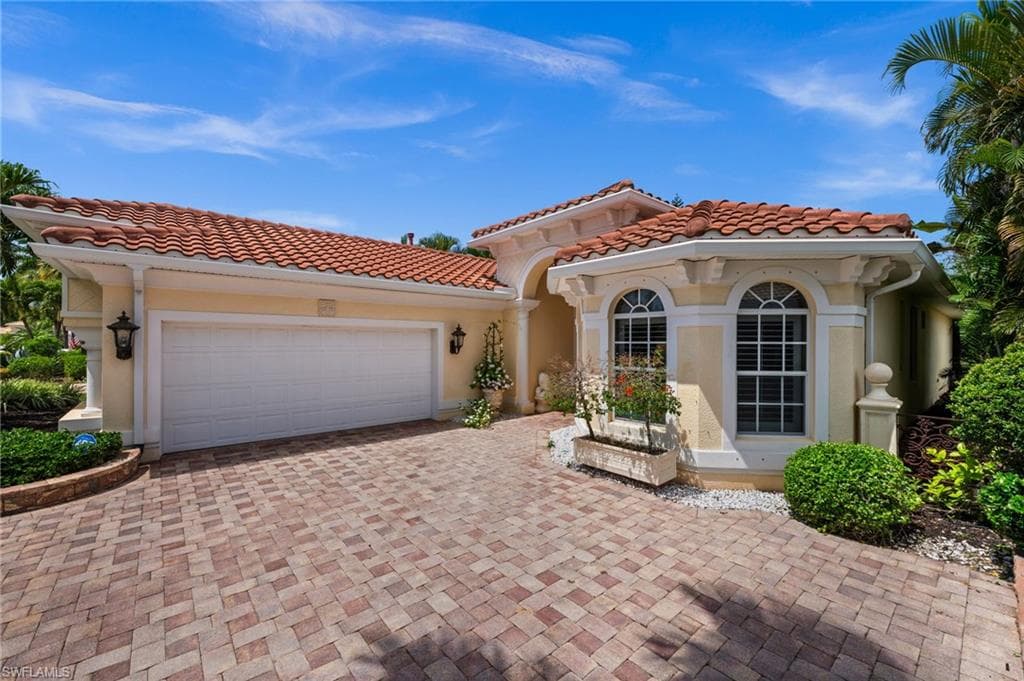 8725 Largo Mar Dr, Estero, photo 3