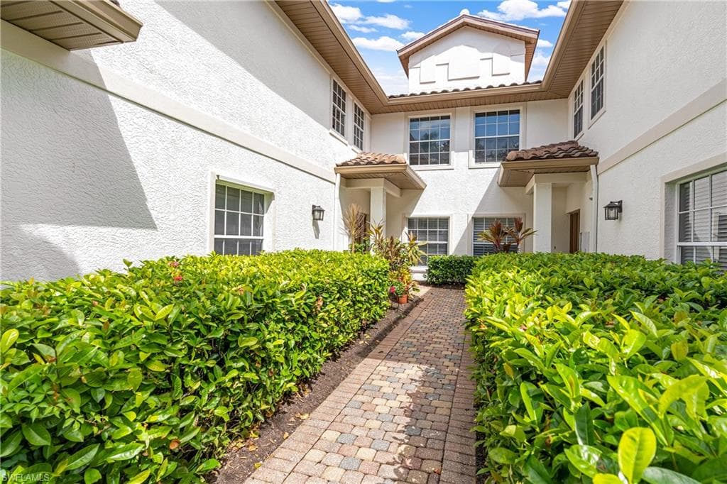 8184 Saratoga Dr #801, Naples, photo 3
