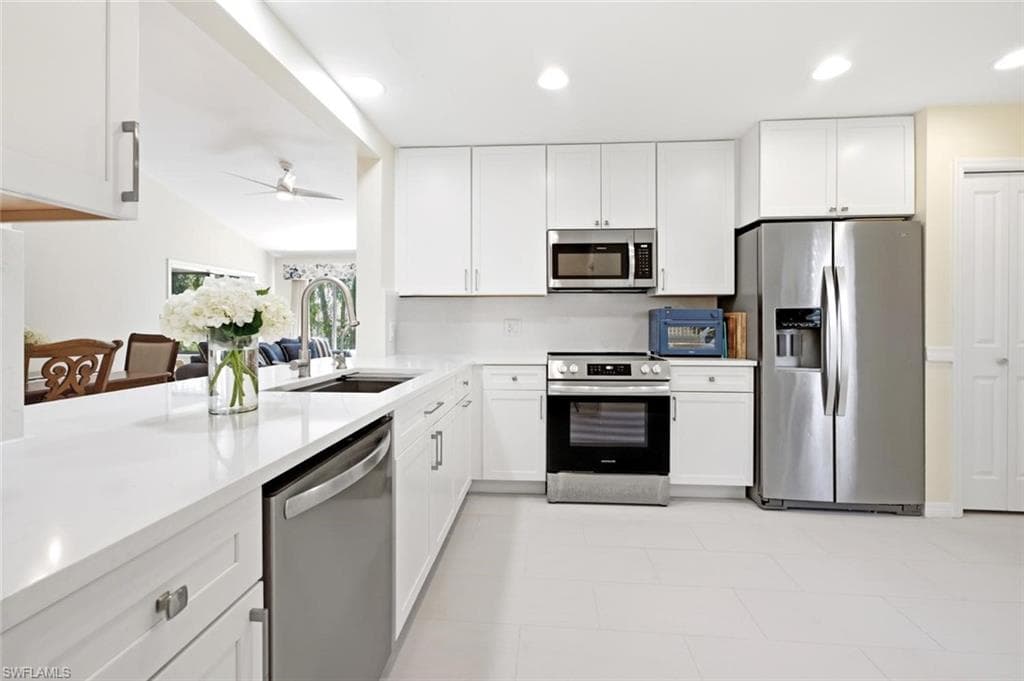 506 Courtside Dr #e201, Naples, photo 3