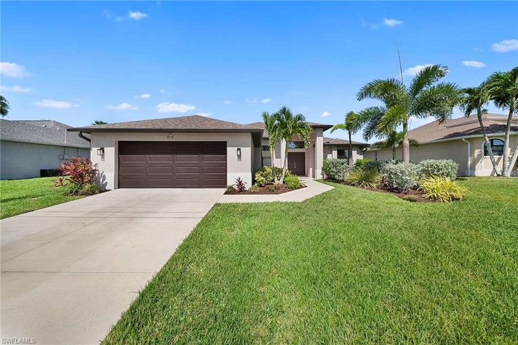 3716 11th Pl, Cape Coral, photo 2