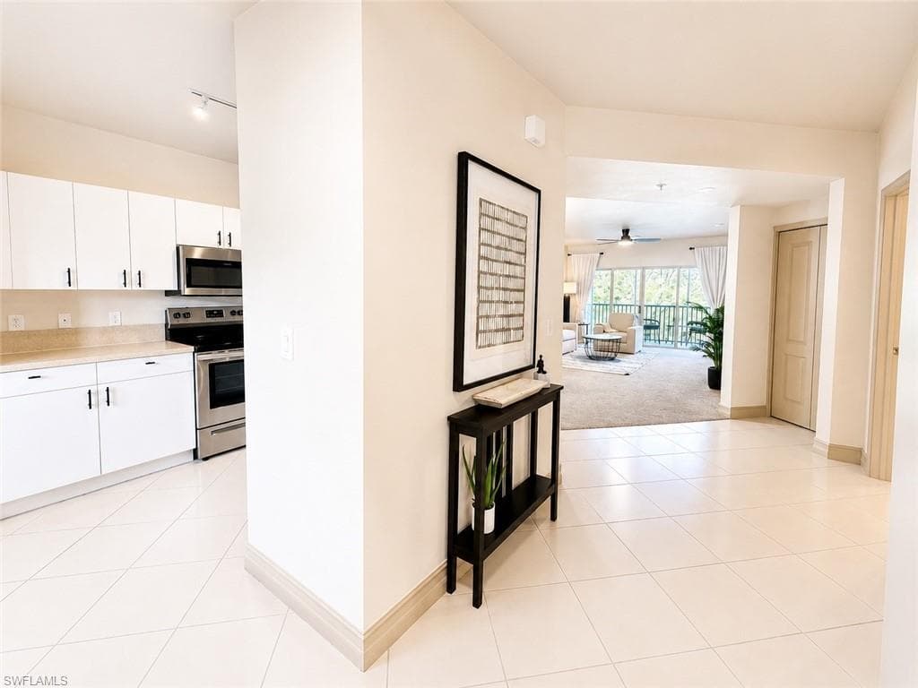 7839 Regal Heron Cir #202, Naples