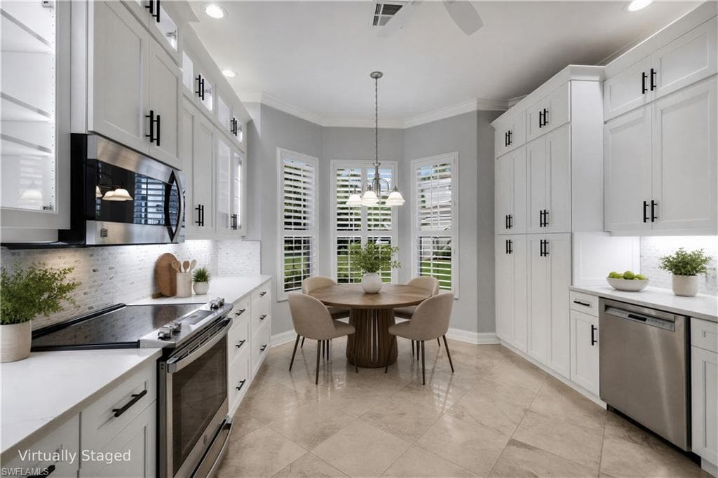 5021 Maxwell Cir #101, Naples, photo 3