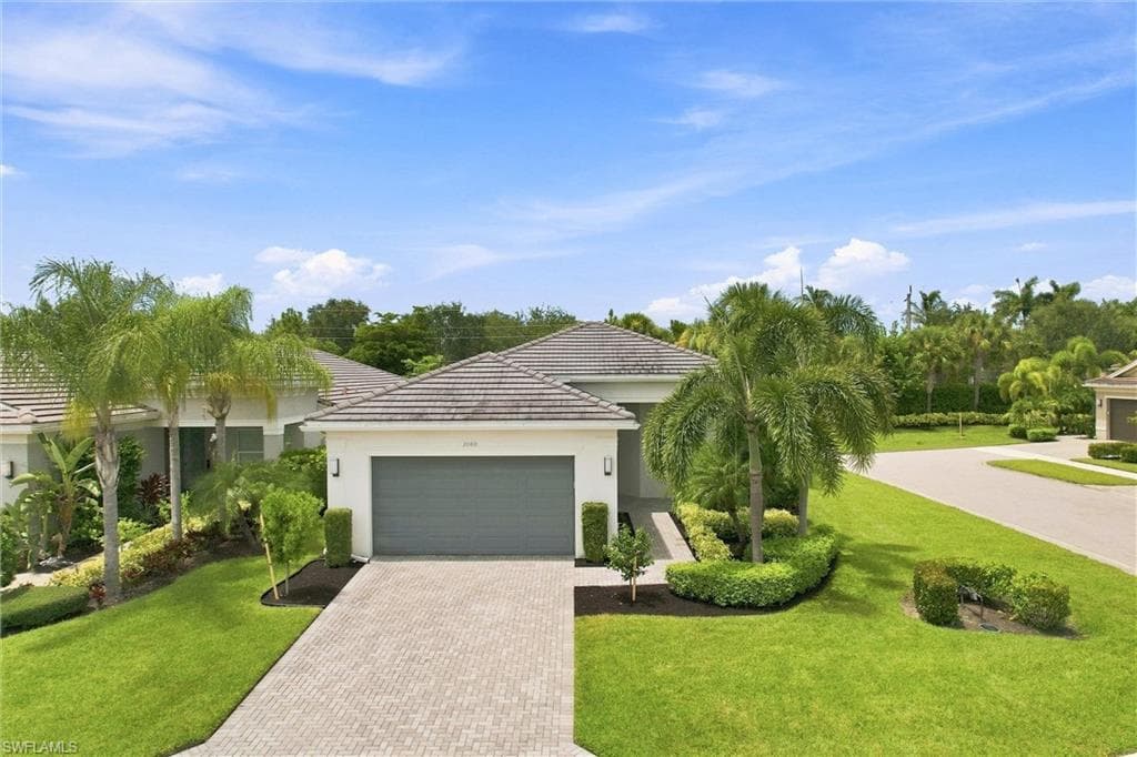 28410 Capraia Dr, Bonita Springs, photo 2
