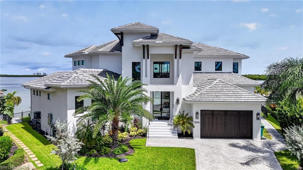 1890 Cascade Ct, Marco Island, photo 1