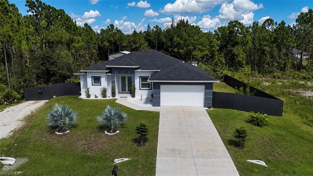 918 Dixie Ave, Lehigh Acres, photo 2