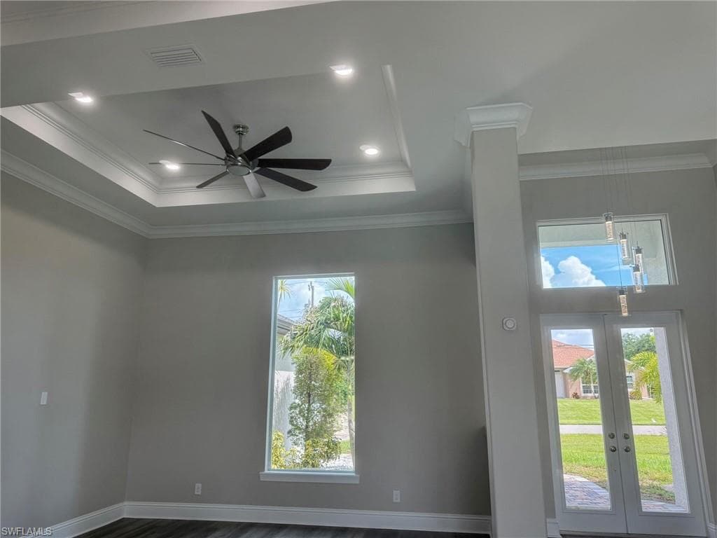 433 1st St, Cape Coral, photo 3