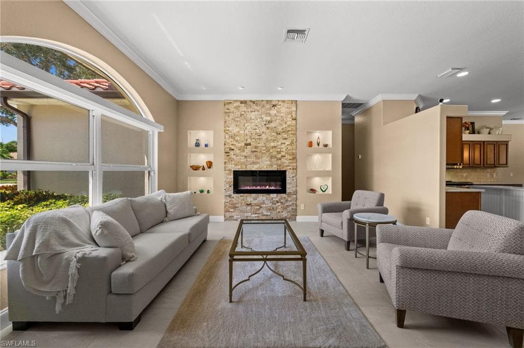 2127 Imperial Cir, Naples, photo 3