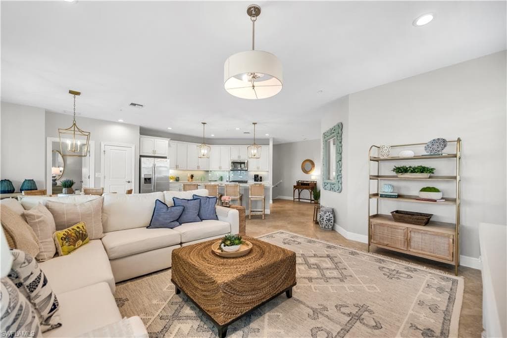 15140 Palmer Lake Cir #201, Naples, photo 3