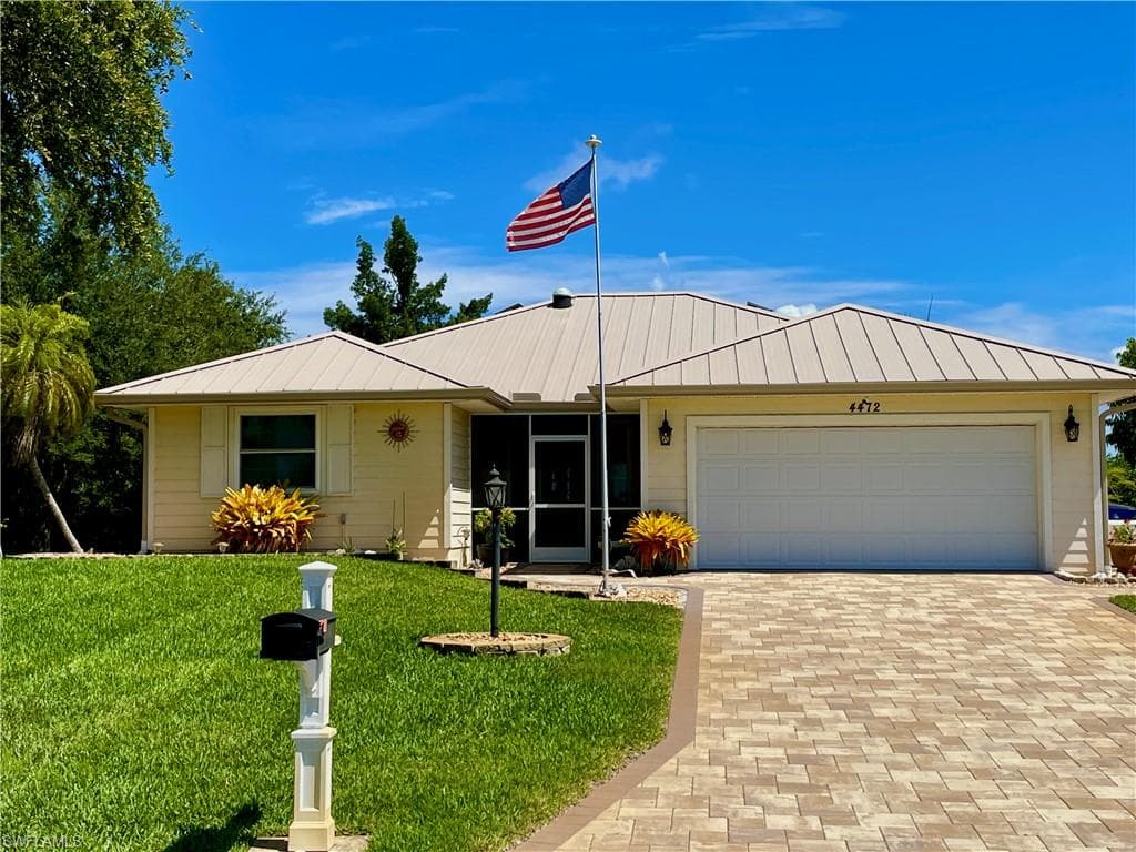 4472 Lake Heather Cir, St. James City