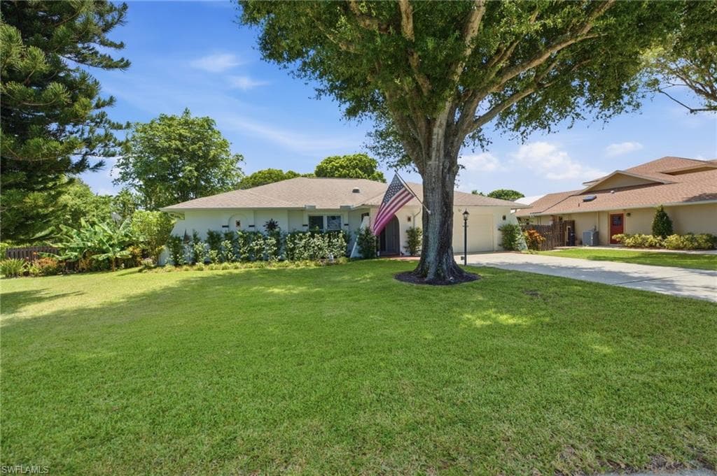 221 Channing Ct, Naples