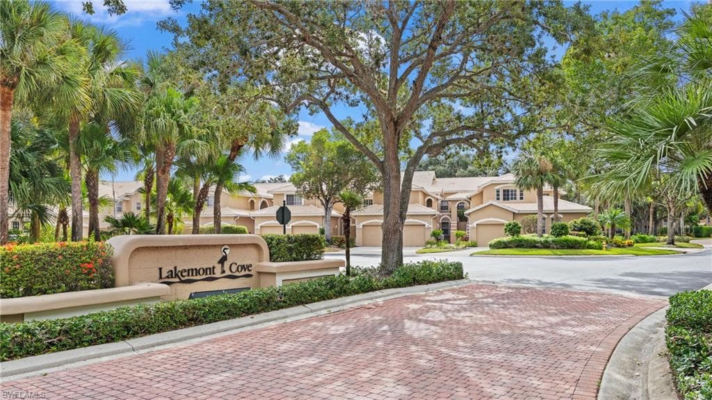 24833 Lakemont Cove Ln #204, Bonita Springs, photo 2