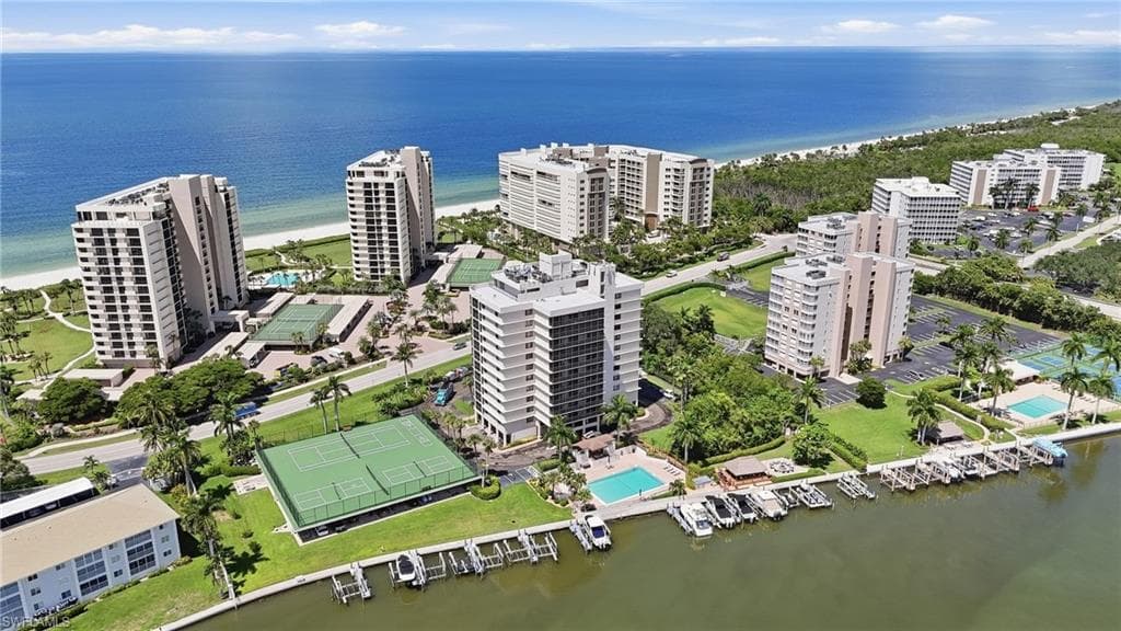 11030 Gulf Shore Dr #104, Naples