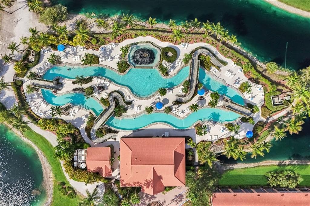 6720 Beach Resort Dr #10, Naples
