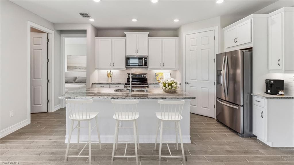 17968 Shade Tree Loop, Punta Gorda, photo 2