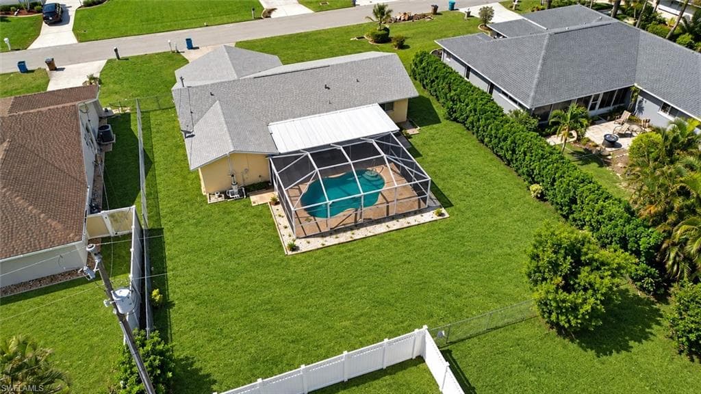 915 20th St, Cape Coral
