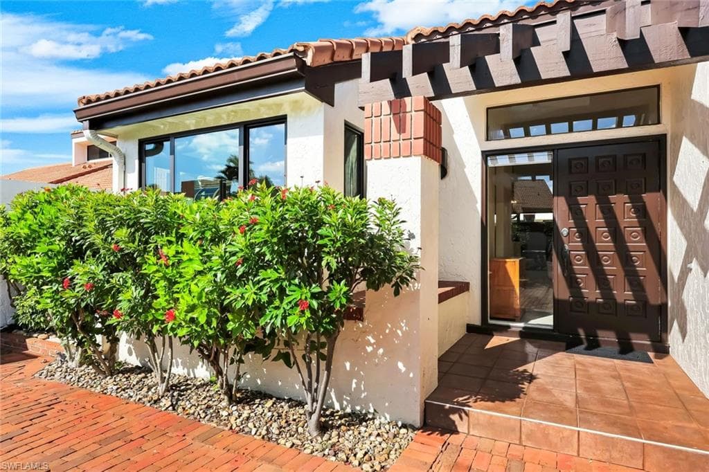 529 Bay Villas Ln, Naples, photo 3