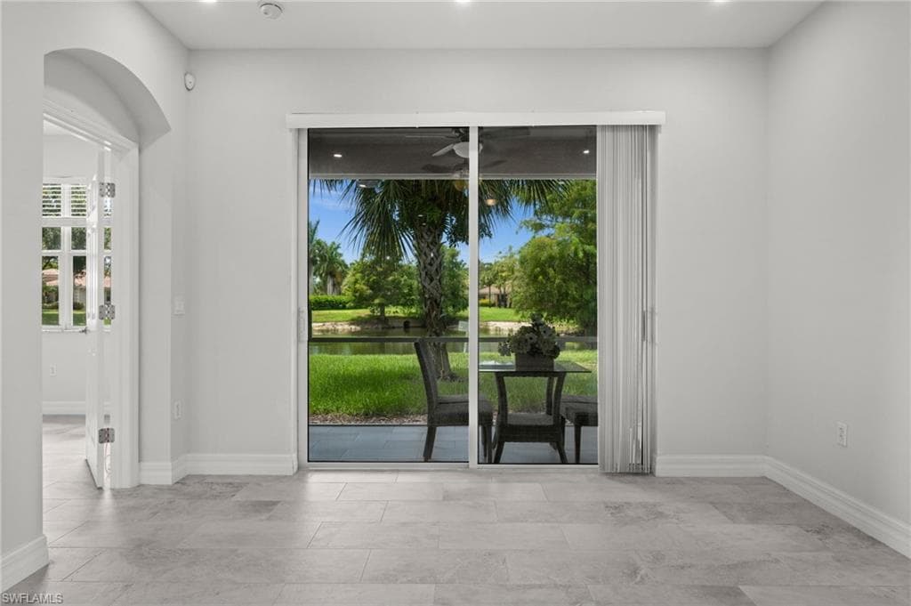 14105 Winchester Ct #504, Naples, photo 3