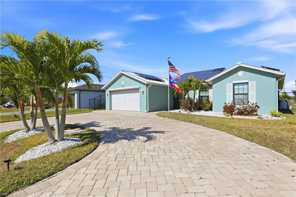 1901 14th St, Cape Coral