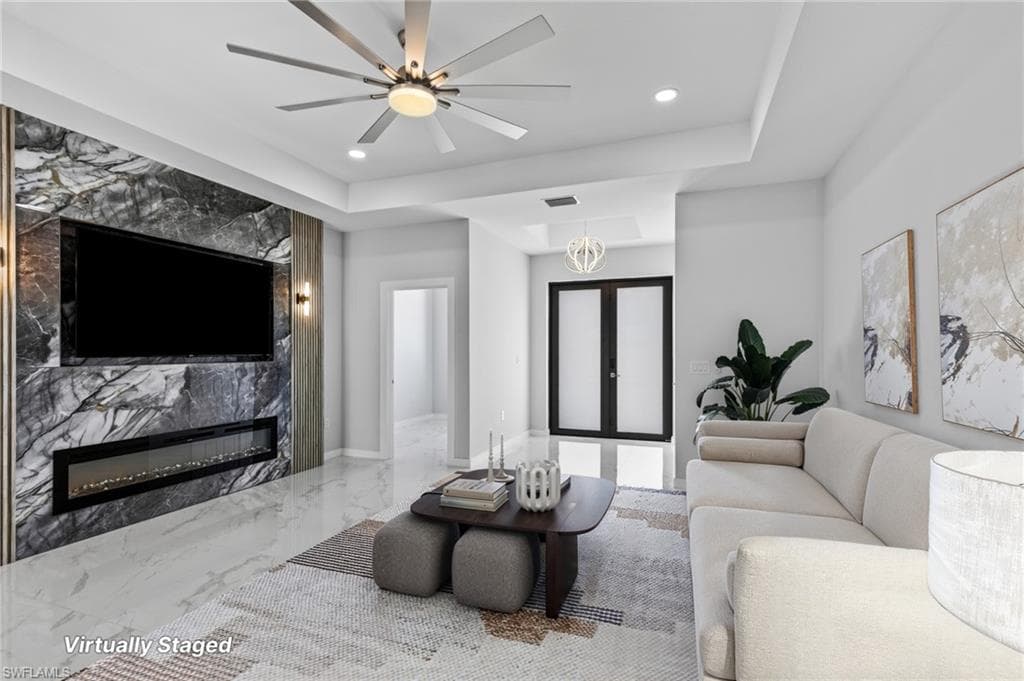 3921 40th Ln, Cape Coral, photo 2